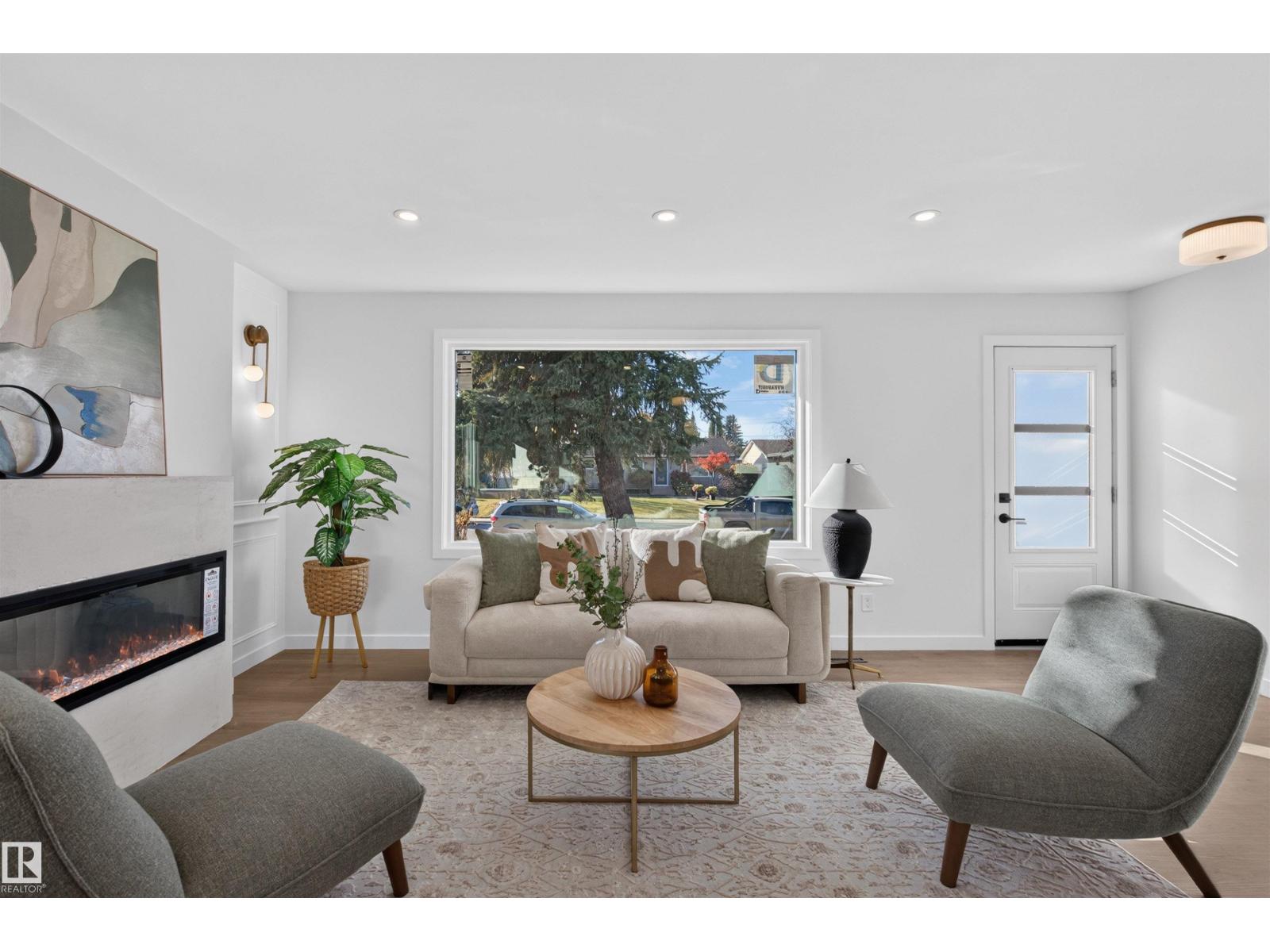 8507 52 ST NW - 5