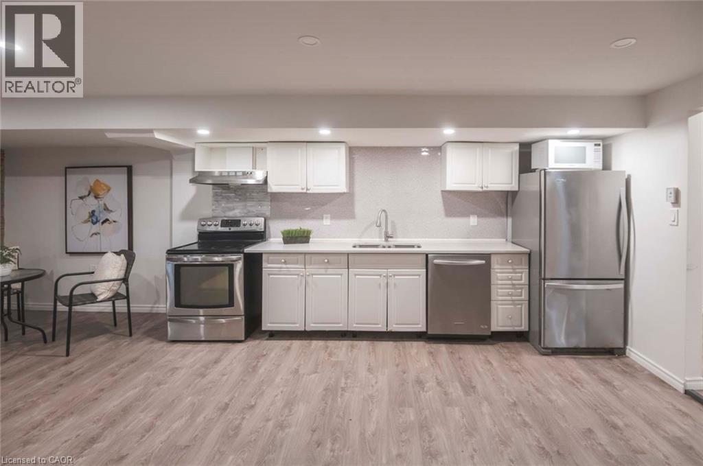 11 DUNCAIRN Avenue - 23