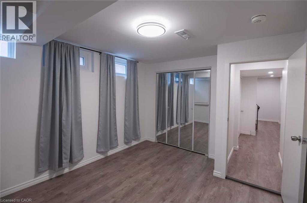 11 DUNCAIRN Avenue - 37