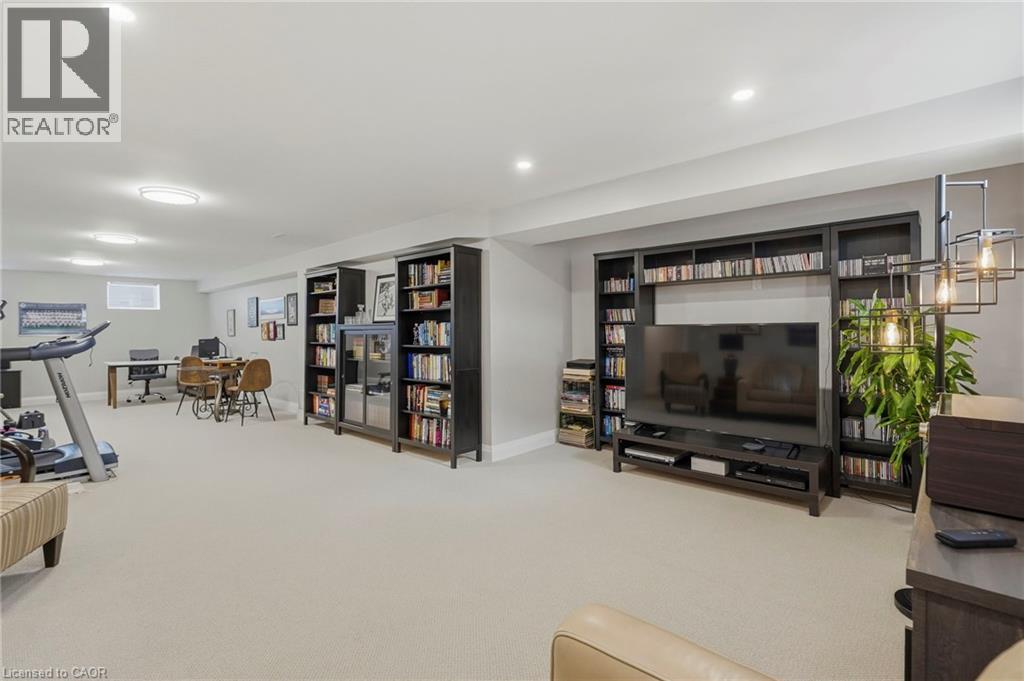 15 Saint Anthony Place — photo 39