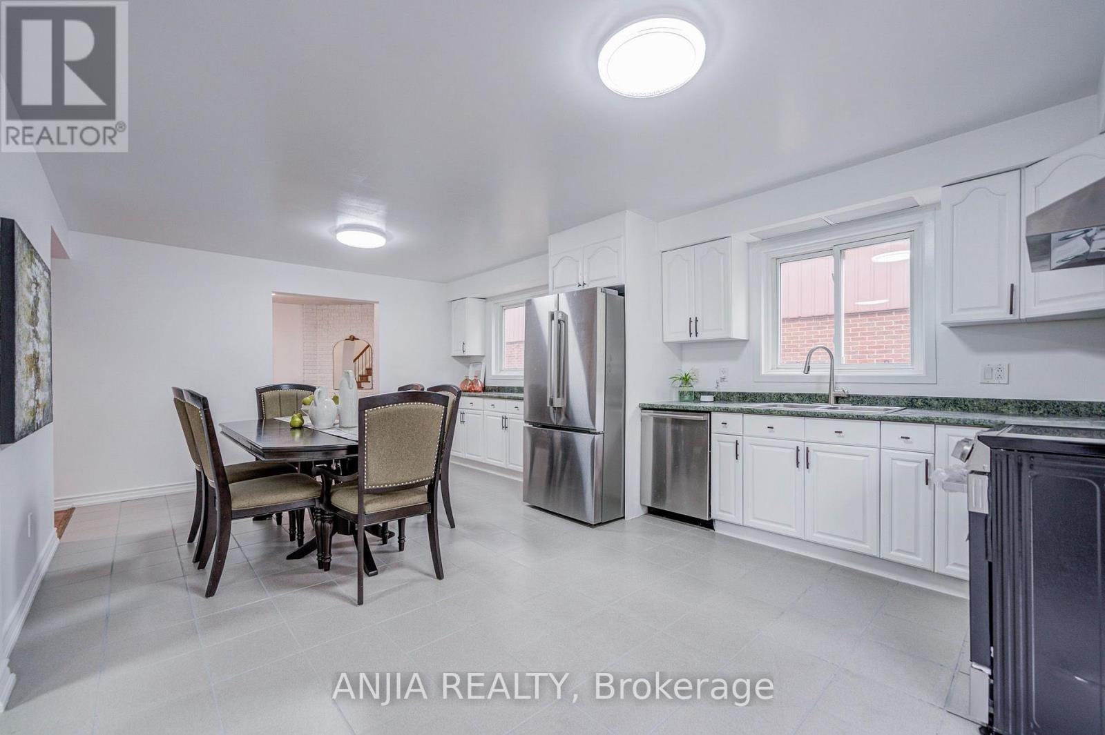3 Mossbrook Crescent, Toronto, ON photo 14