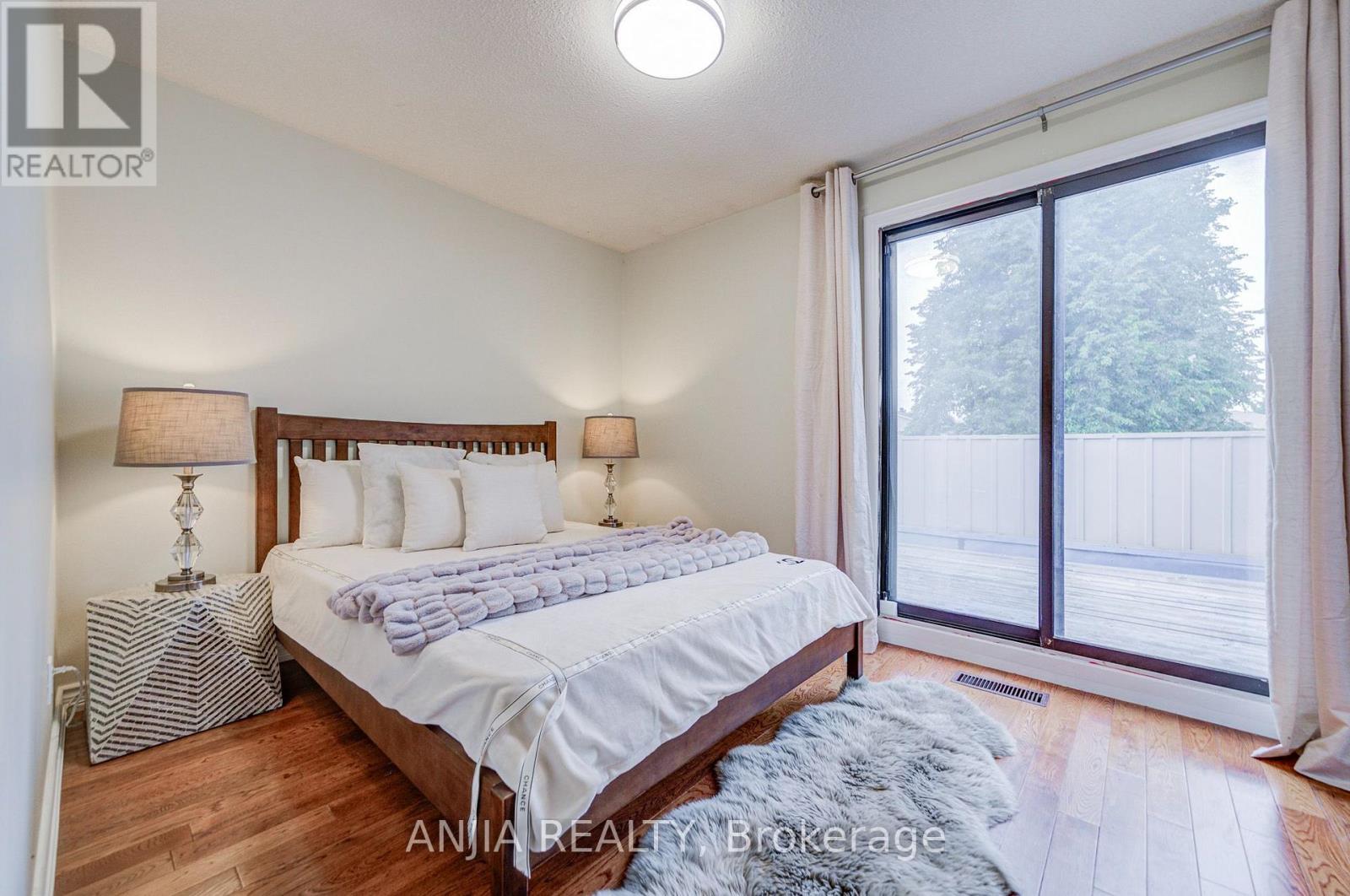 3 Mossbrook Crescent, Toronto, ON photo 19