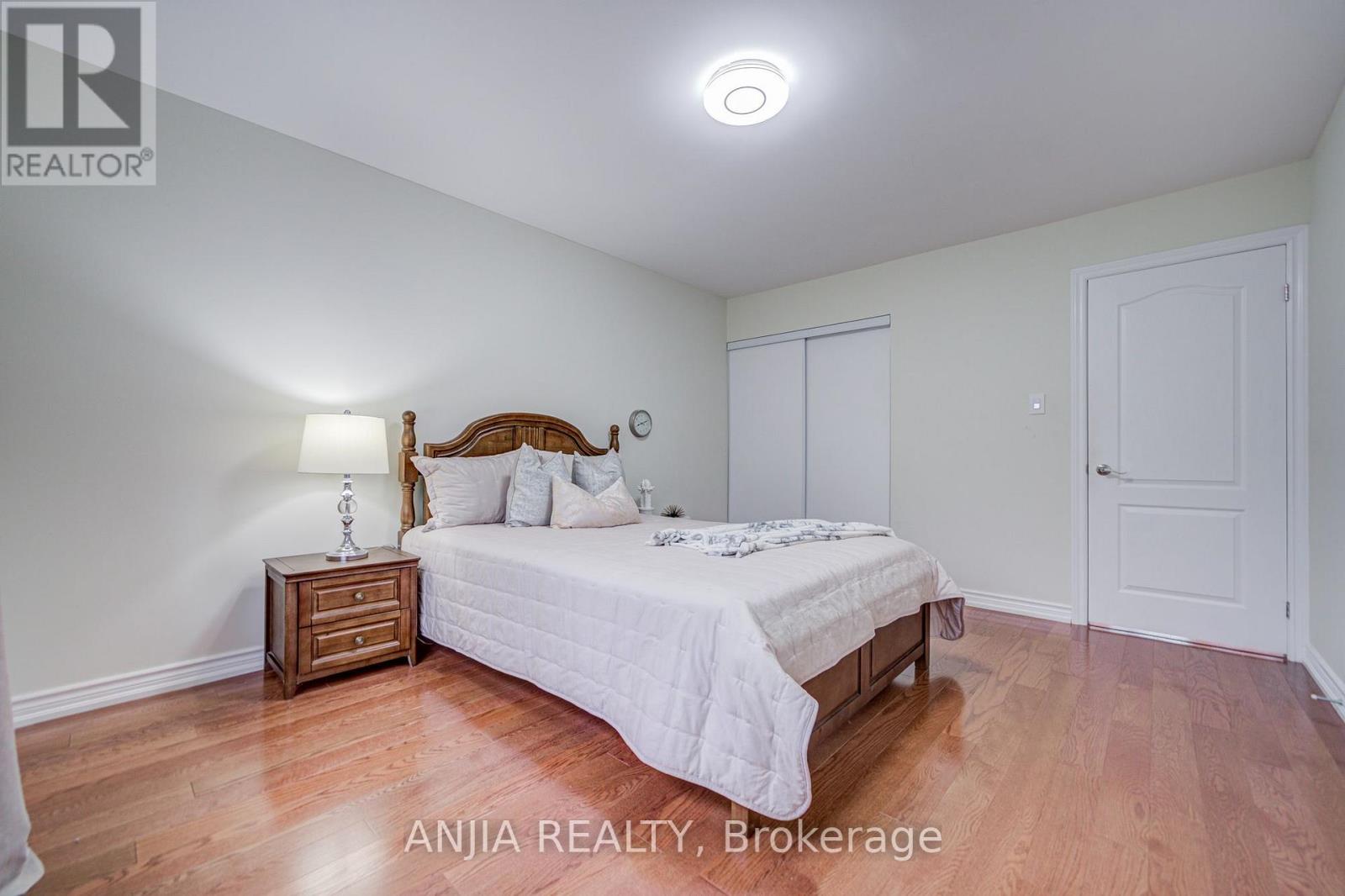 3 Mossbrook Crescent, Toronto, ON photo 34