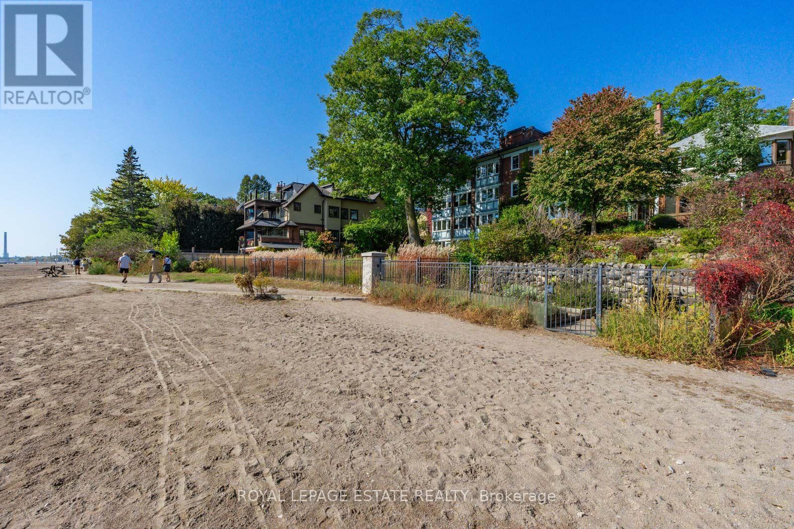422 Lake Front — photo 12