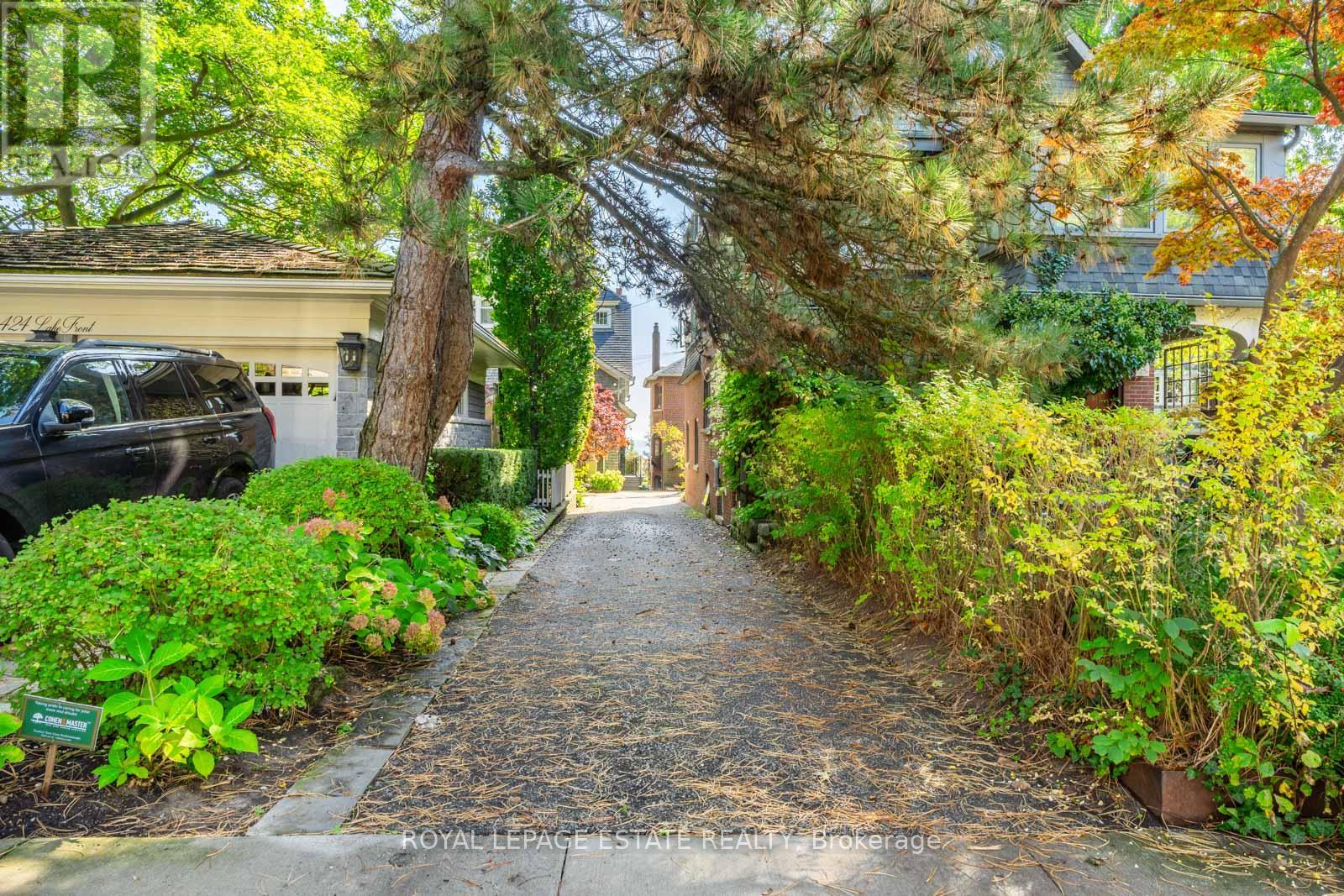 422 Lake Front — photo 15