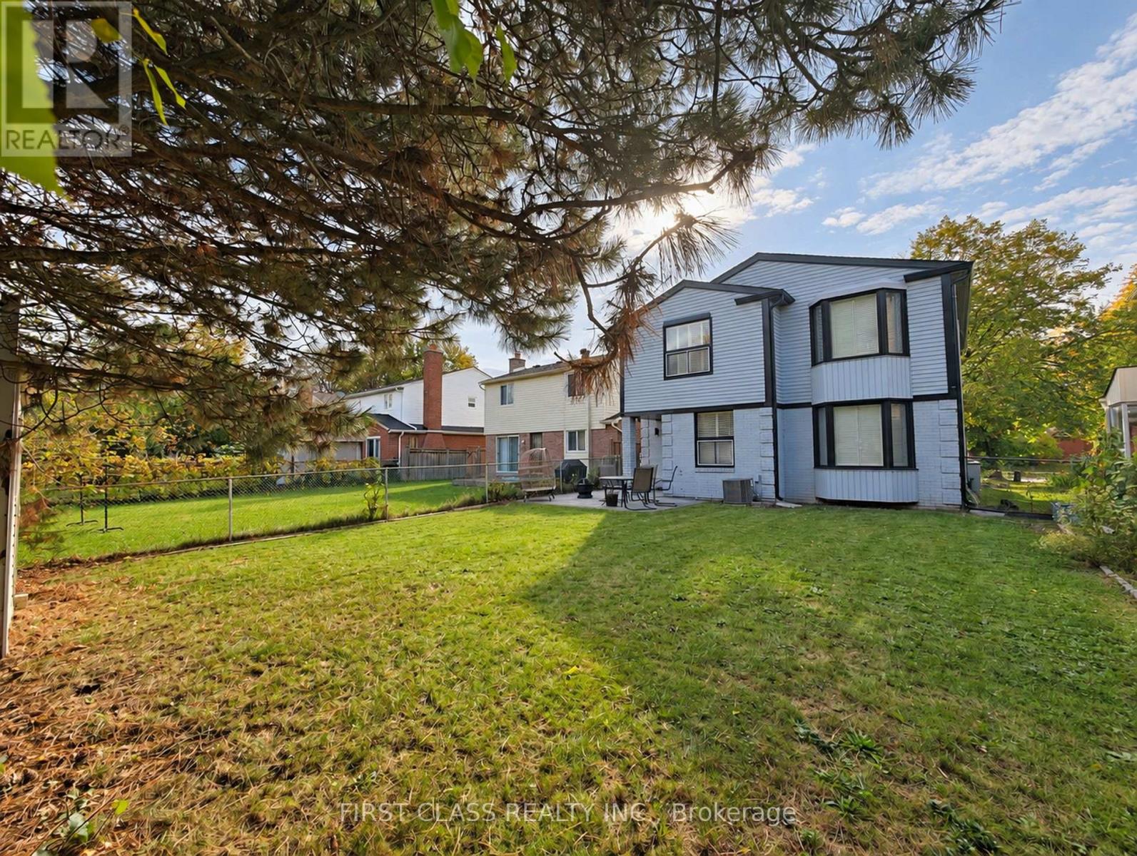 59 Longbow Square — photo 10