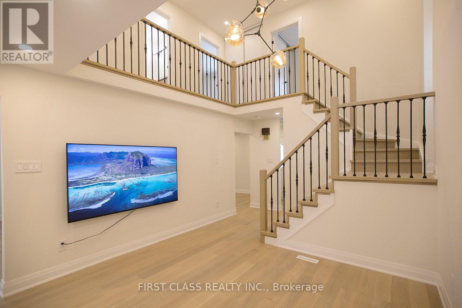 59 Longbow Square — photo 11