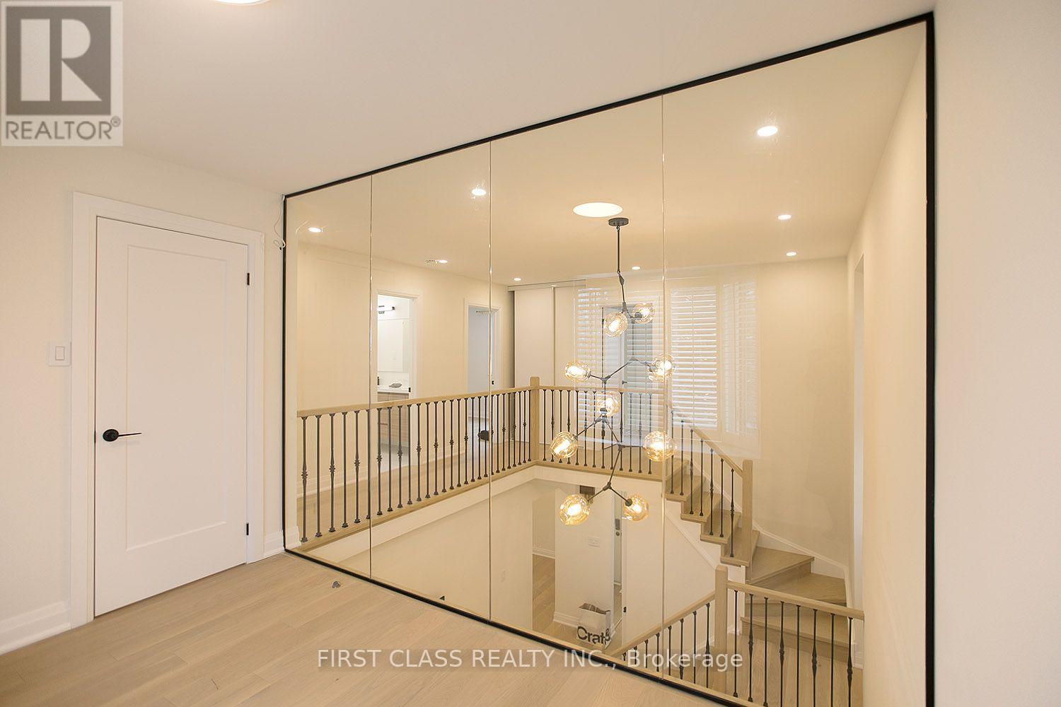 59 Longbow Square — photo 15