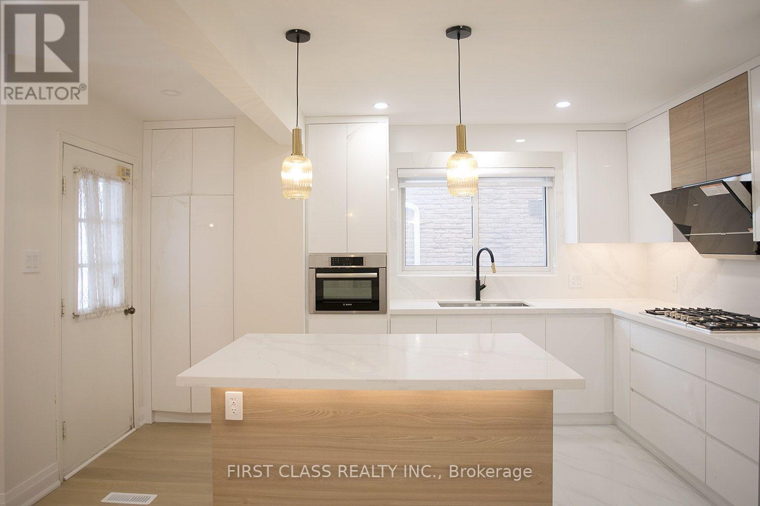 59 Longbow Square — photo 17
