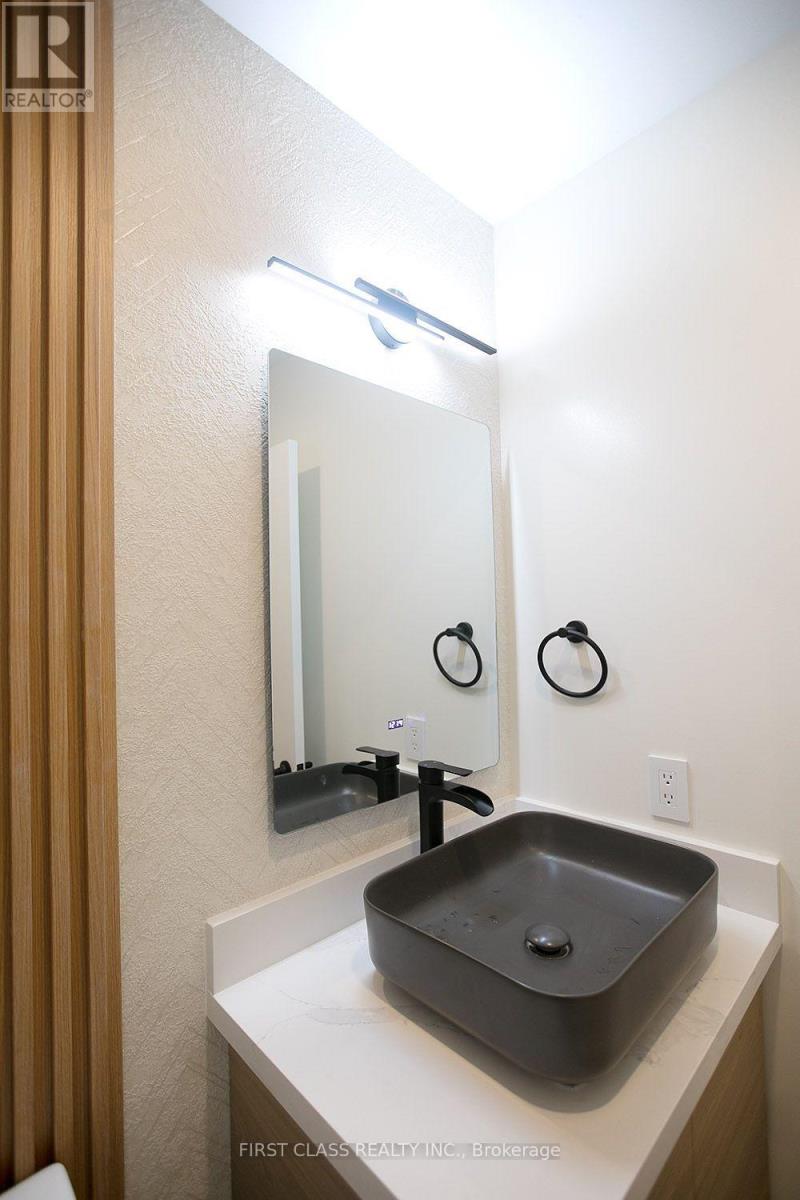 59 Longbow Square — photo 21