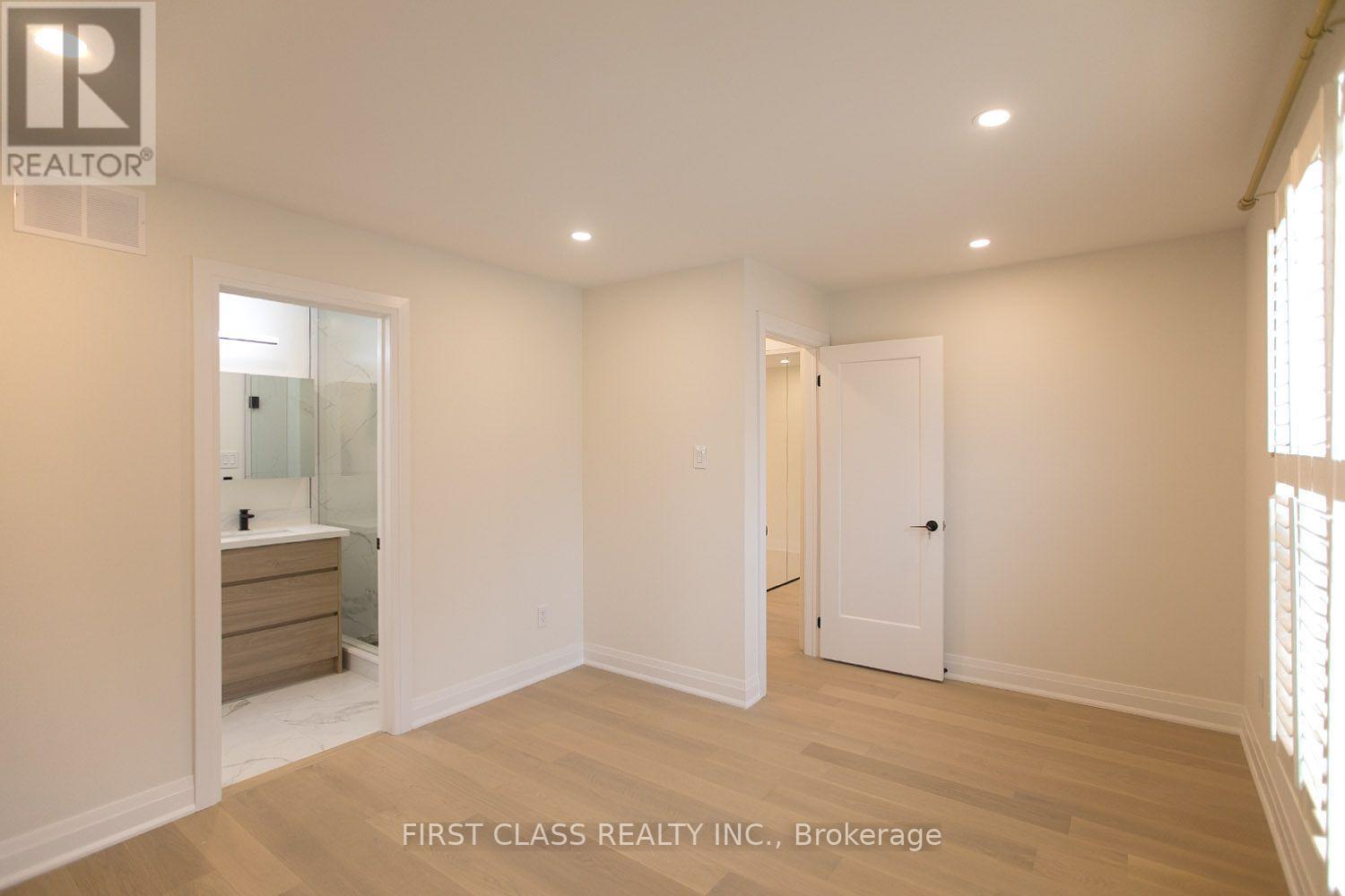 59 Longbow Square — photo 29