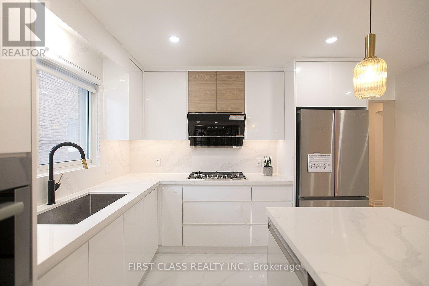 59 Longbow Square — photo 44
