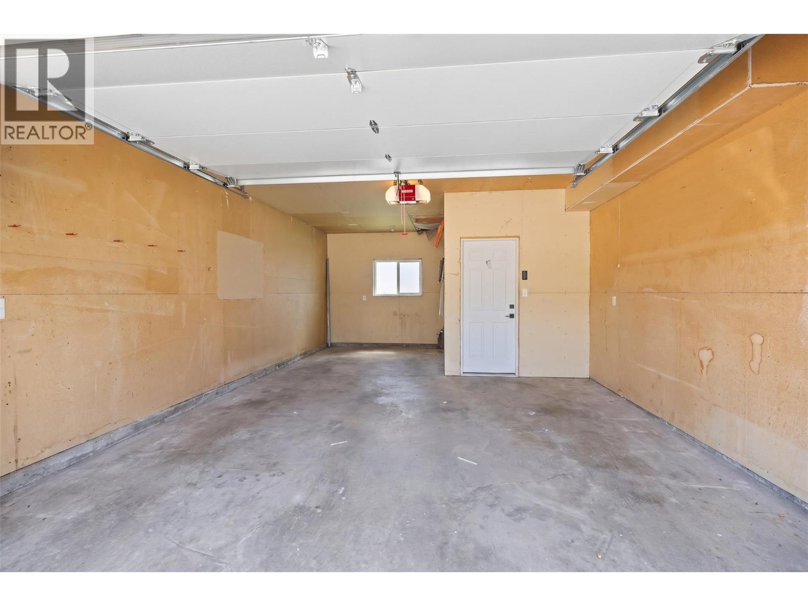 40 Bayview Crescent - 57