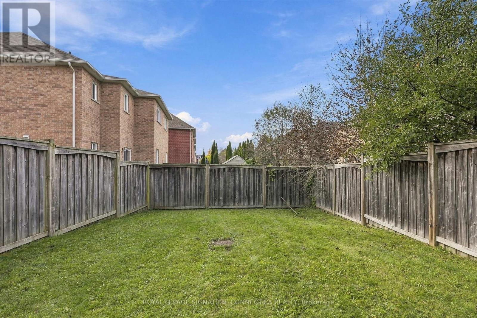 32 WHEELWRIGHT DRIVE - 30