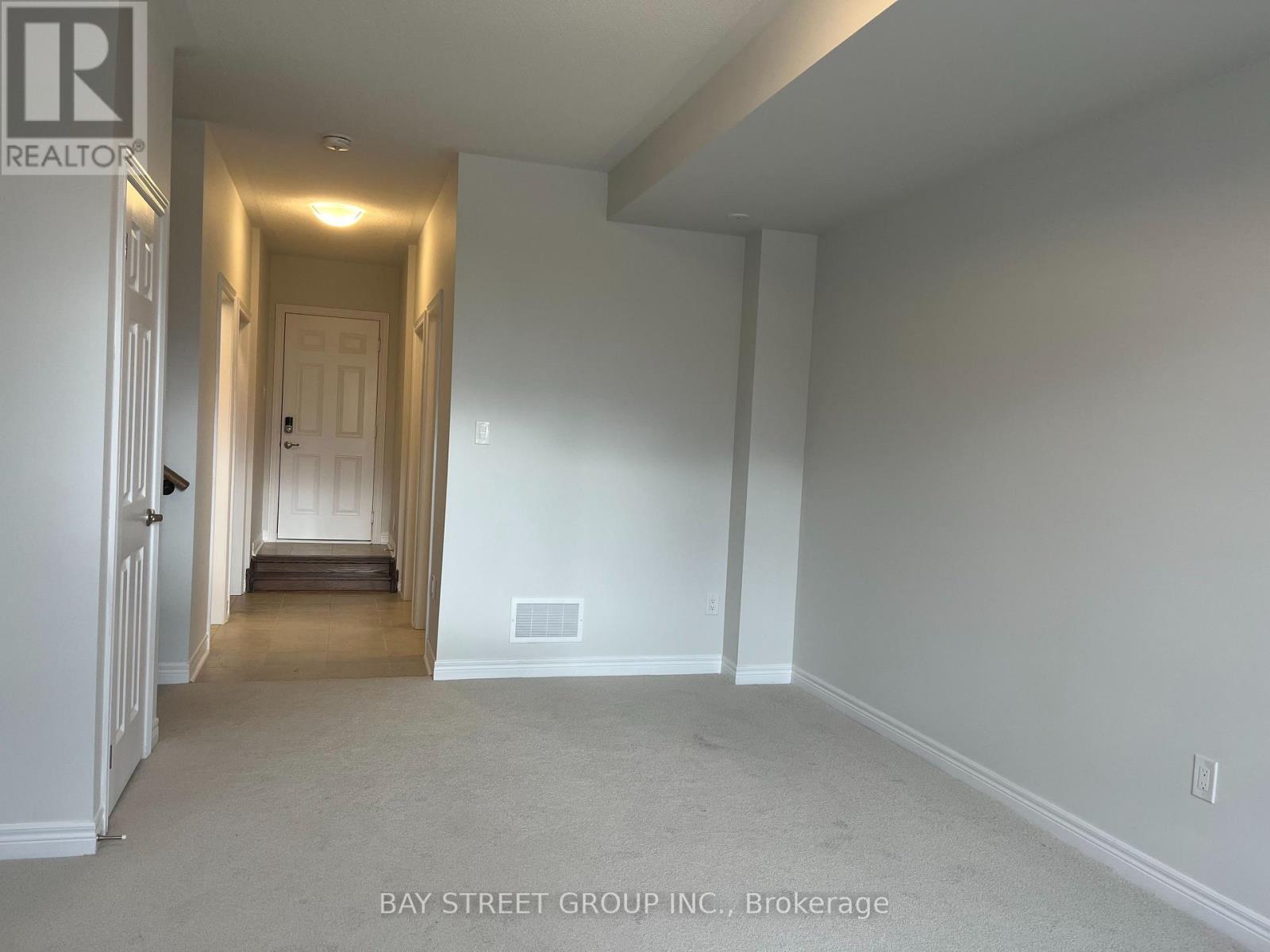 26 Robert Eaton Avenue — photo 3