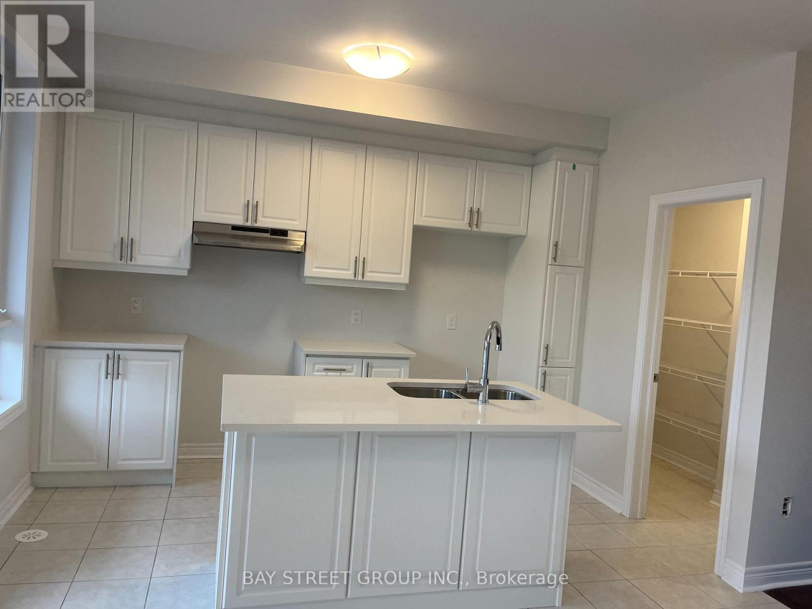 26 Robert Eaton Avenue — photo 7