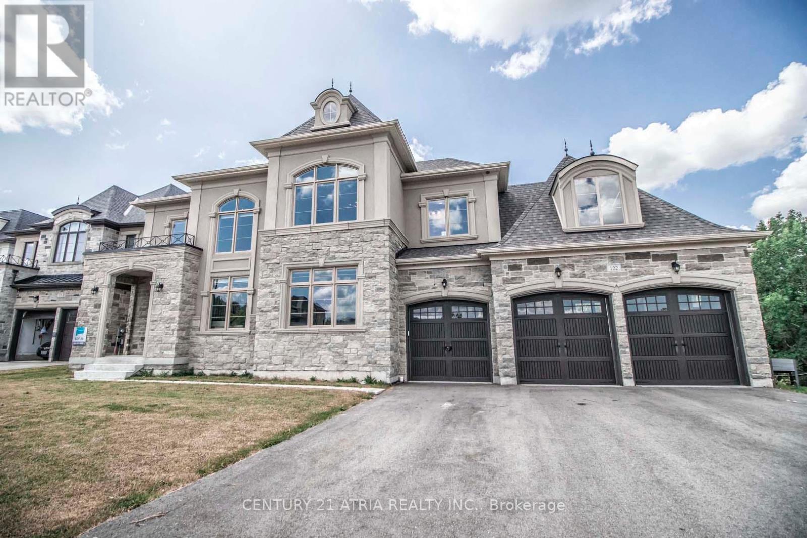 122 BURNS BOULEVARD, King (King City) — photo 2