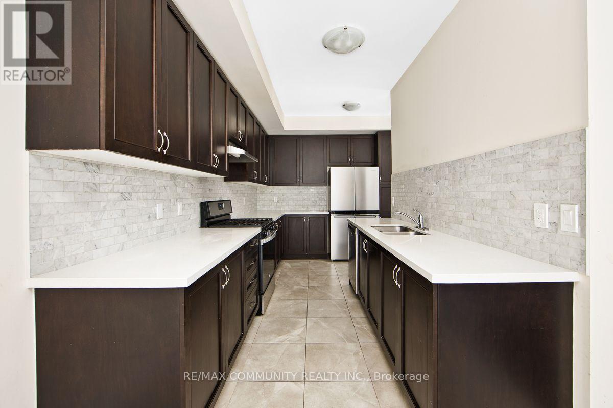 40 LIAM LANE, Markham (Cedarwood) — photo 12
