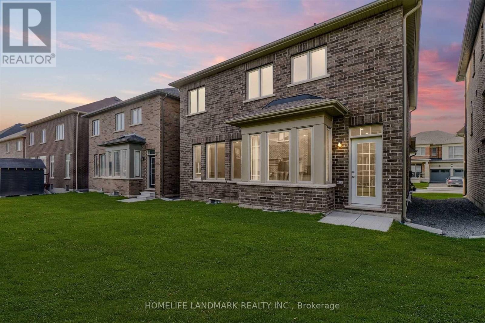 188 Frederick Pearson Street, East Gwillimbury, ON photo 17