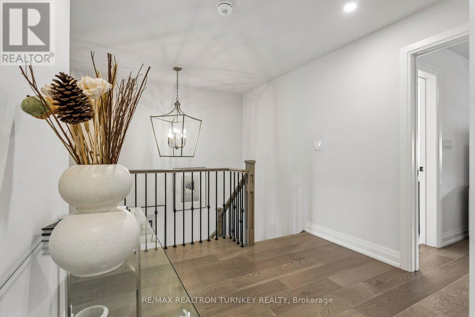 4 Gord Matthews Way, Uxbridge, ON photo 22