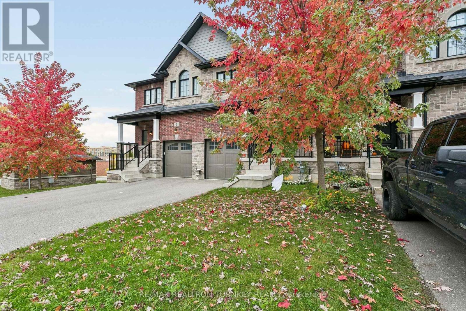 4 GORD MATTHEWS WAY, Uxbridge — photo 3