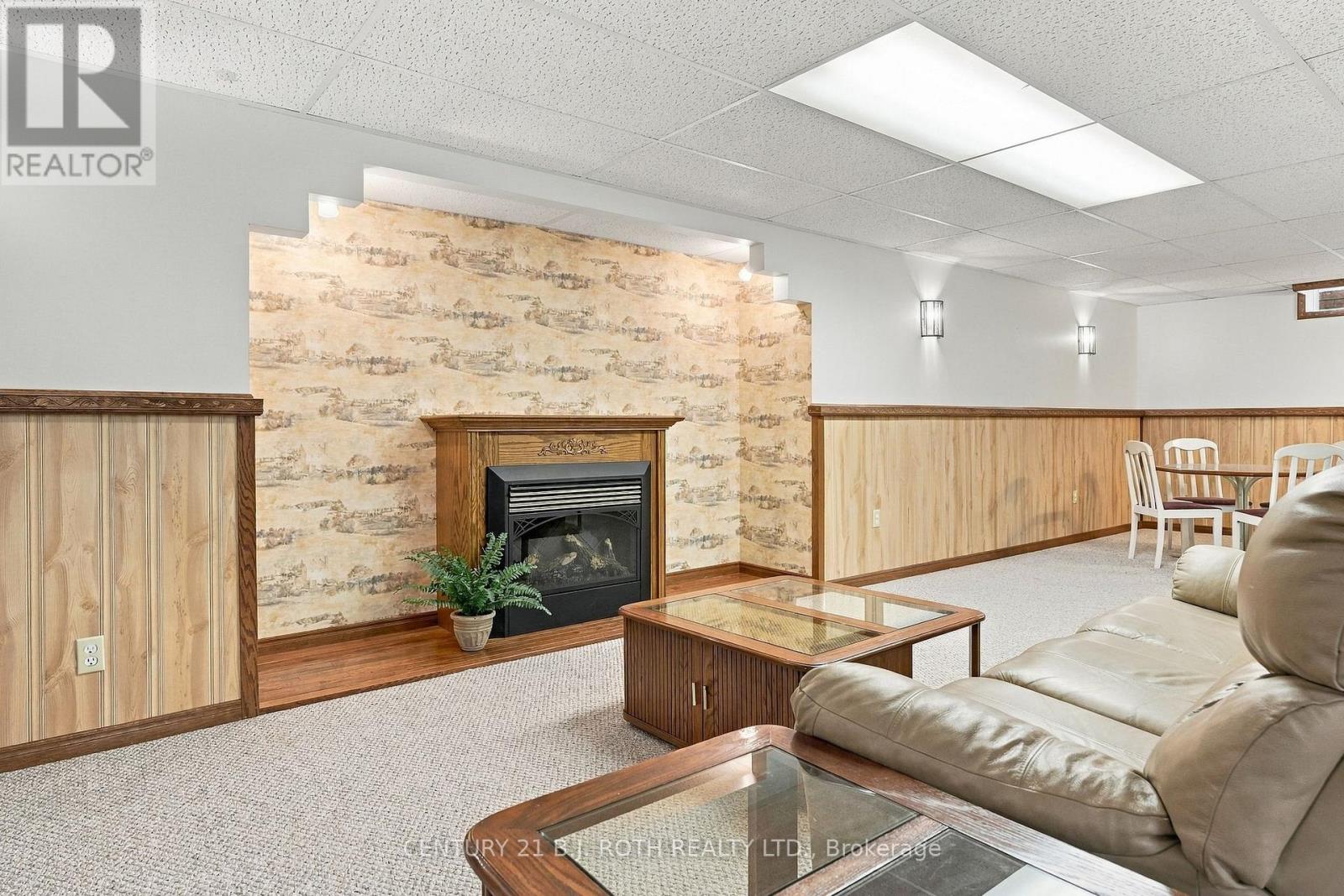 14 Bloxham Place, Barrie, ON photo 38