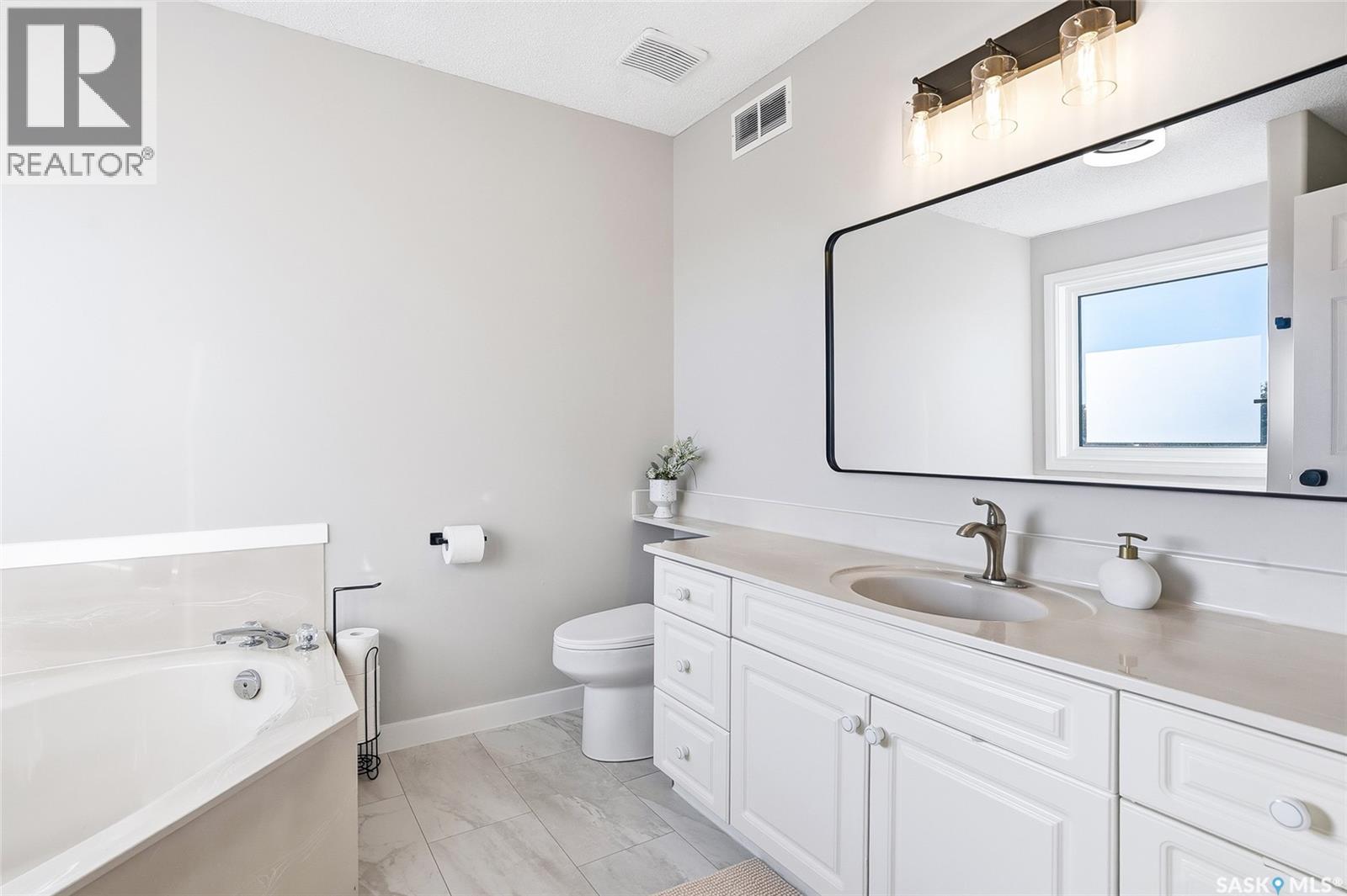 711 Emmeline COVE, Saskatoon — photo 31