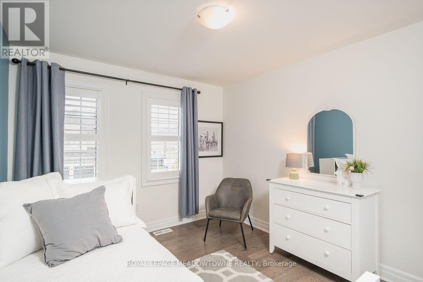284 Chilver Heights, Milton, ON photo 32