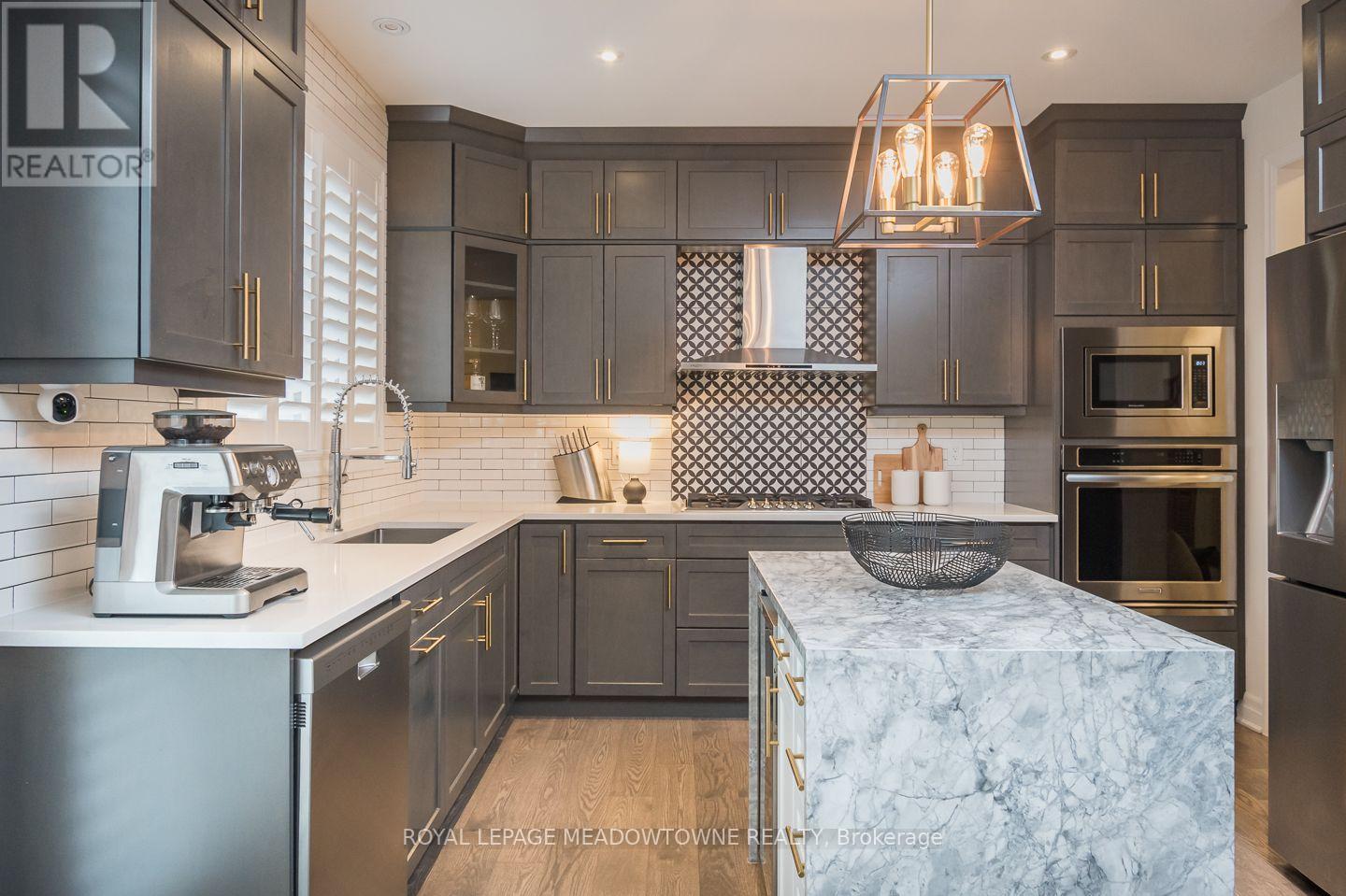 284 CHILVER HEIGHTS, Milton (FO Ford) — photo 4