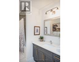 284 Chilver Heights, Milton, ON L9E1E1 Photo 37