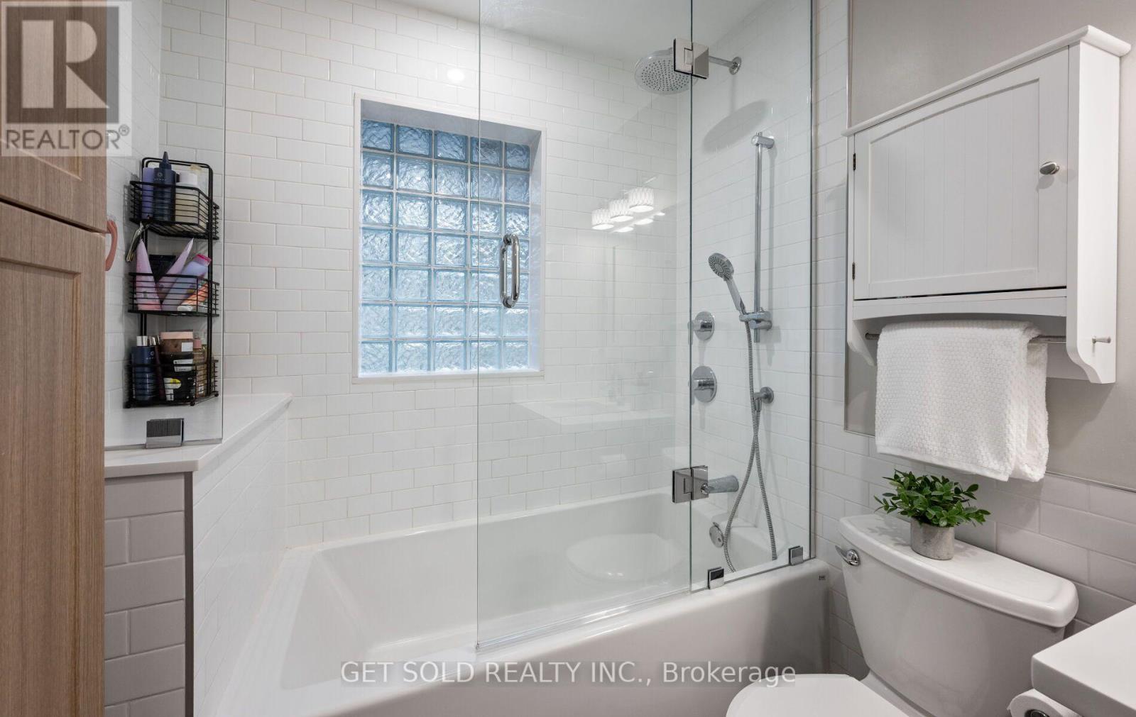 136 Prince George Drive, Toronto, ON photo 20