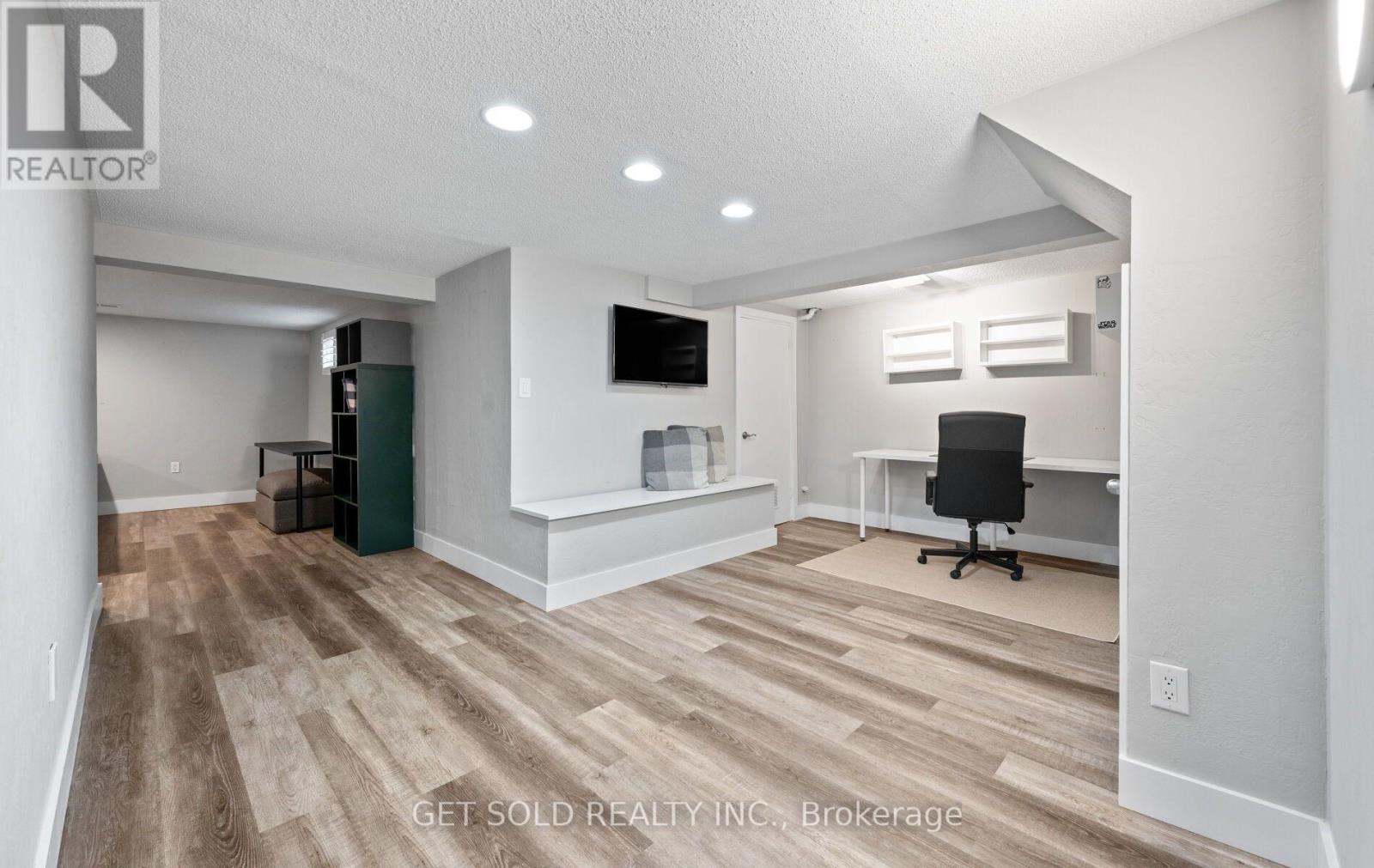 136 Prince George Drive, Toronto, ON photo 24
