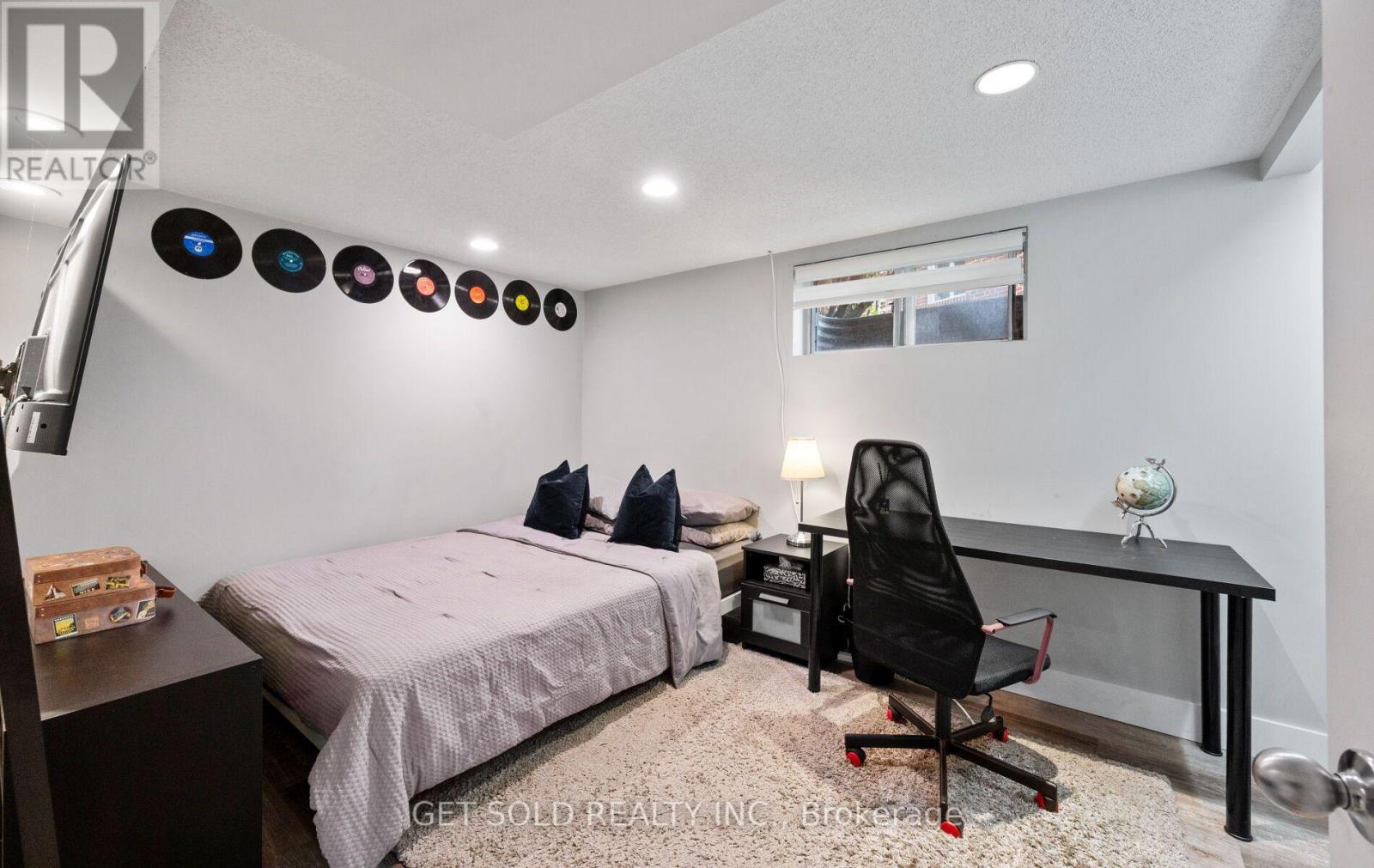 136 Prince George Drive, Toronto, ON photo 30
