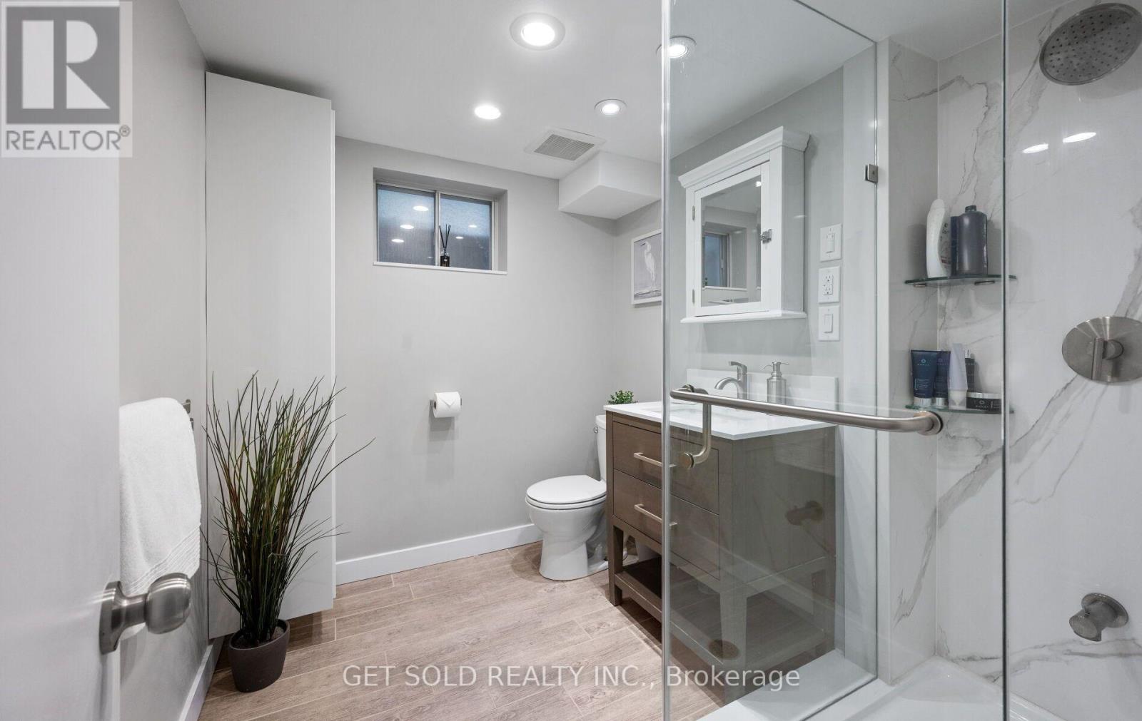 136 Prince George Drive, Toronto, ON photo 32