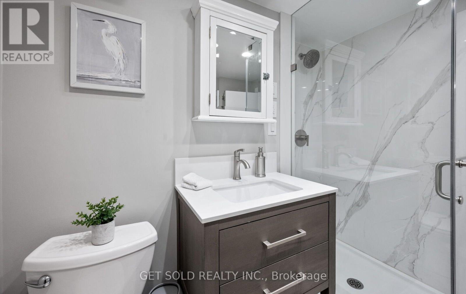 136 Prince George Drive, Toronto, ON photo 34