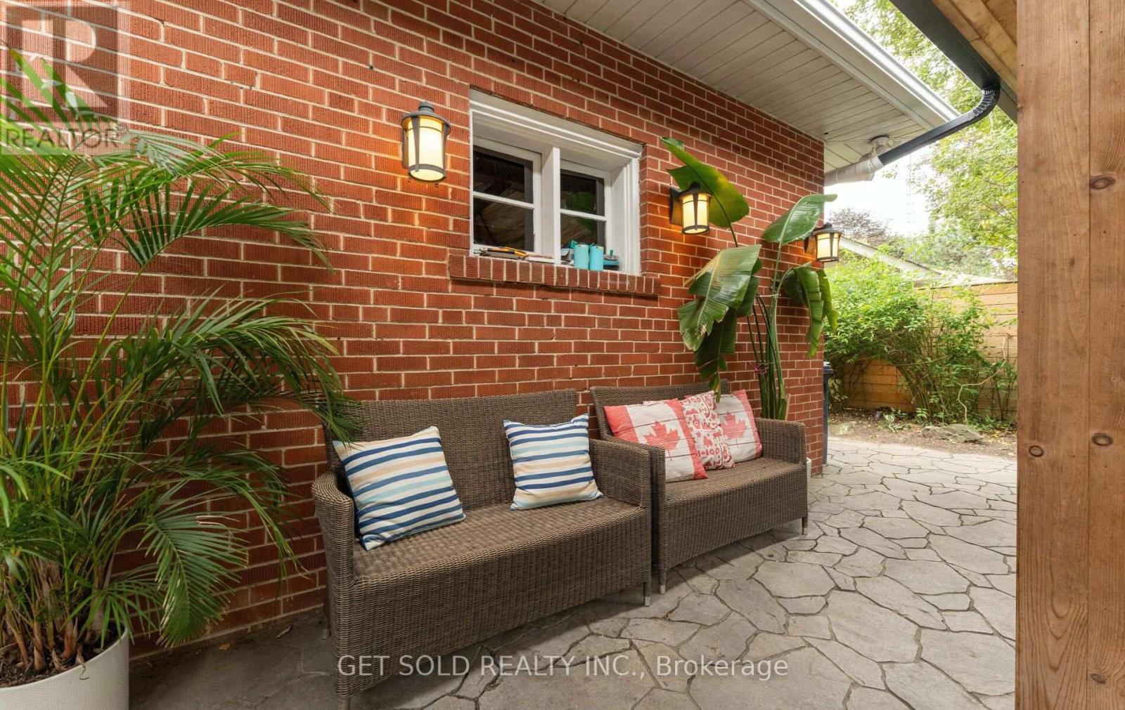 136 Prince George Drive, Toronto, ON photo 38