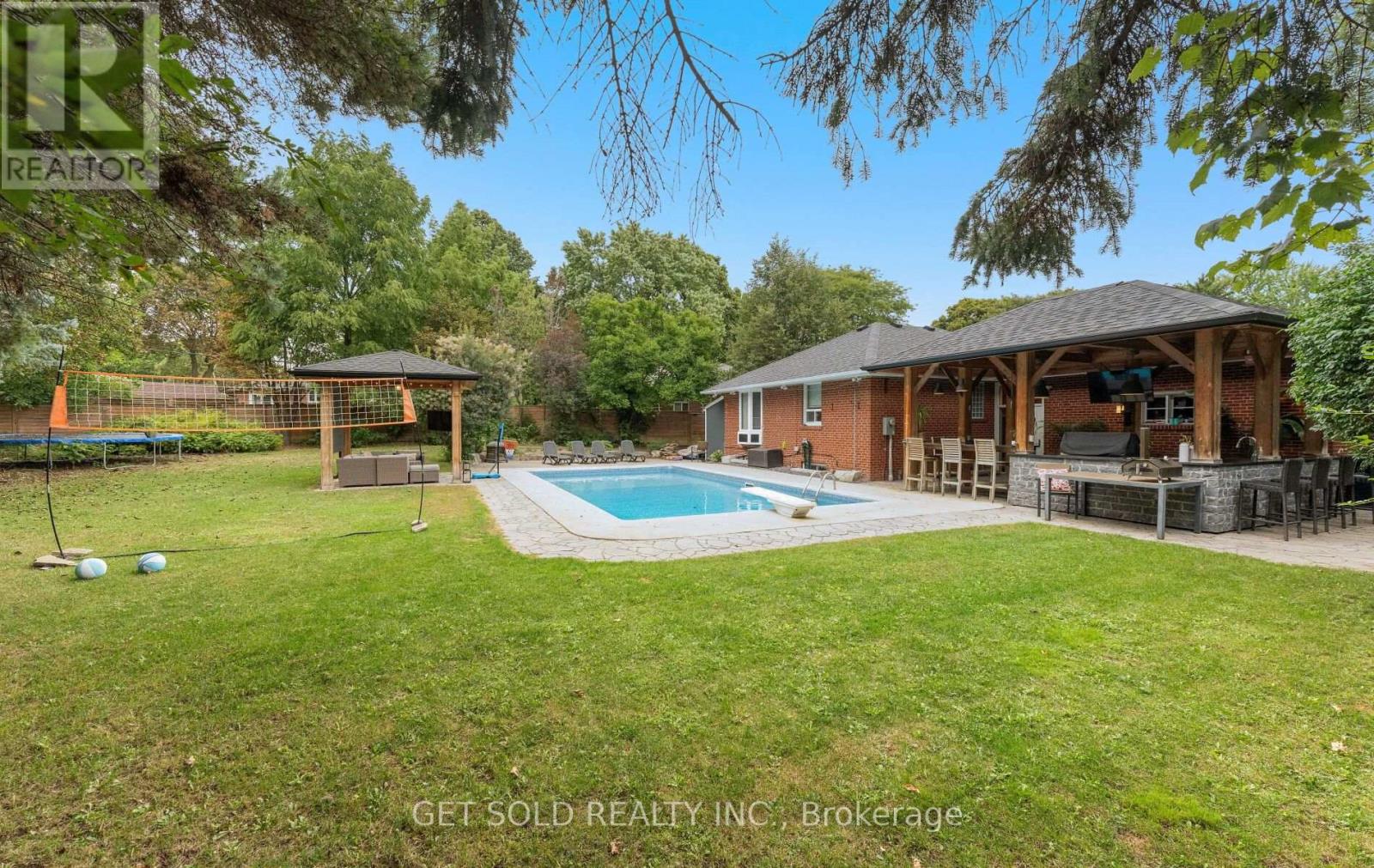136 Prince George Drive, Toronto, ON photo 42