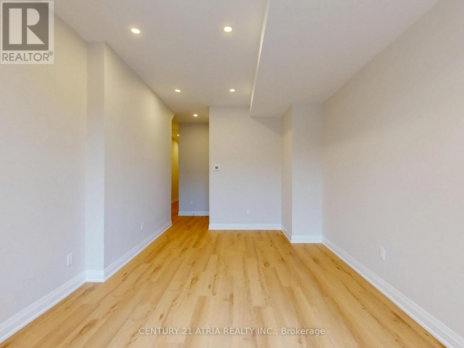 LOWER - 92 LAPPIN AVENUE, Toronto (Dovercourt-Wallace Emerson-Junction) — photo 10