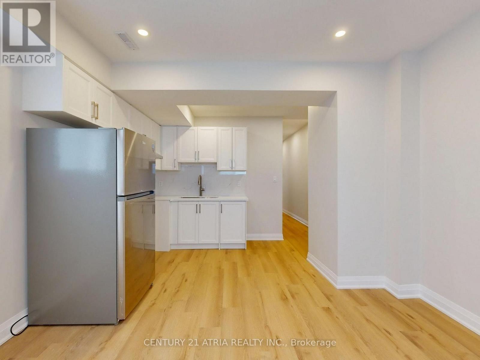 92 Lappin Avenue — photo 13