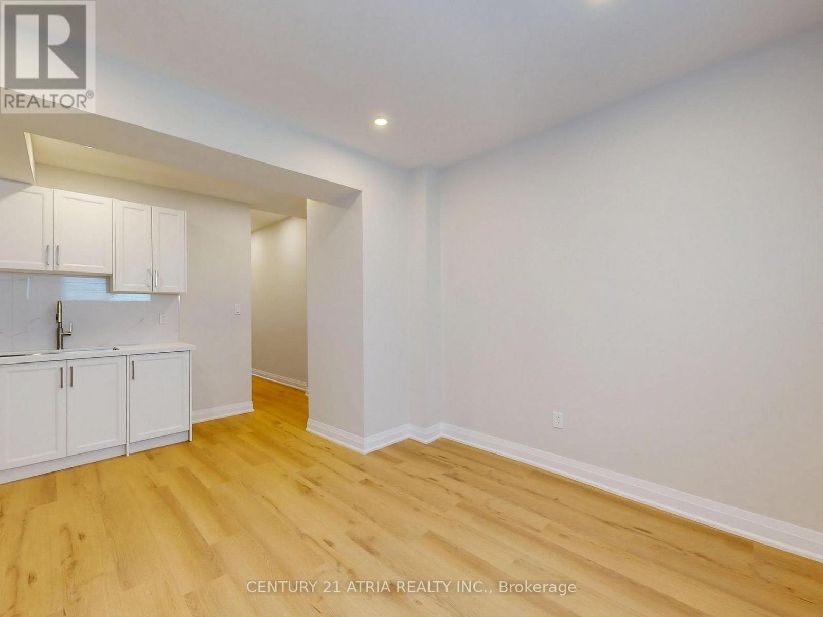 92 Lappin Avenue — photo 14