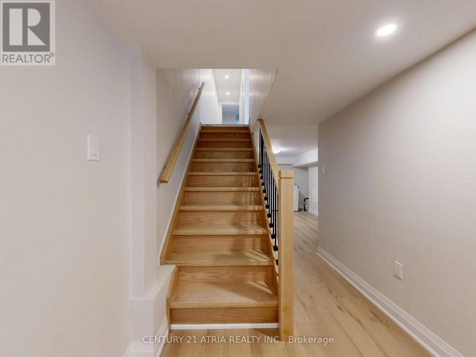 92 Lappin Avenue — photo 22