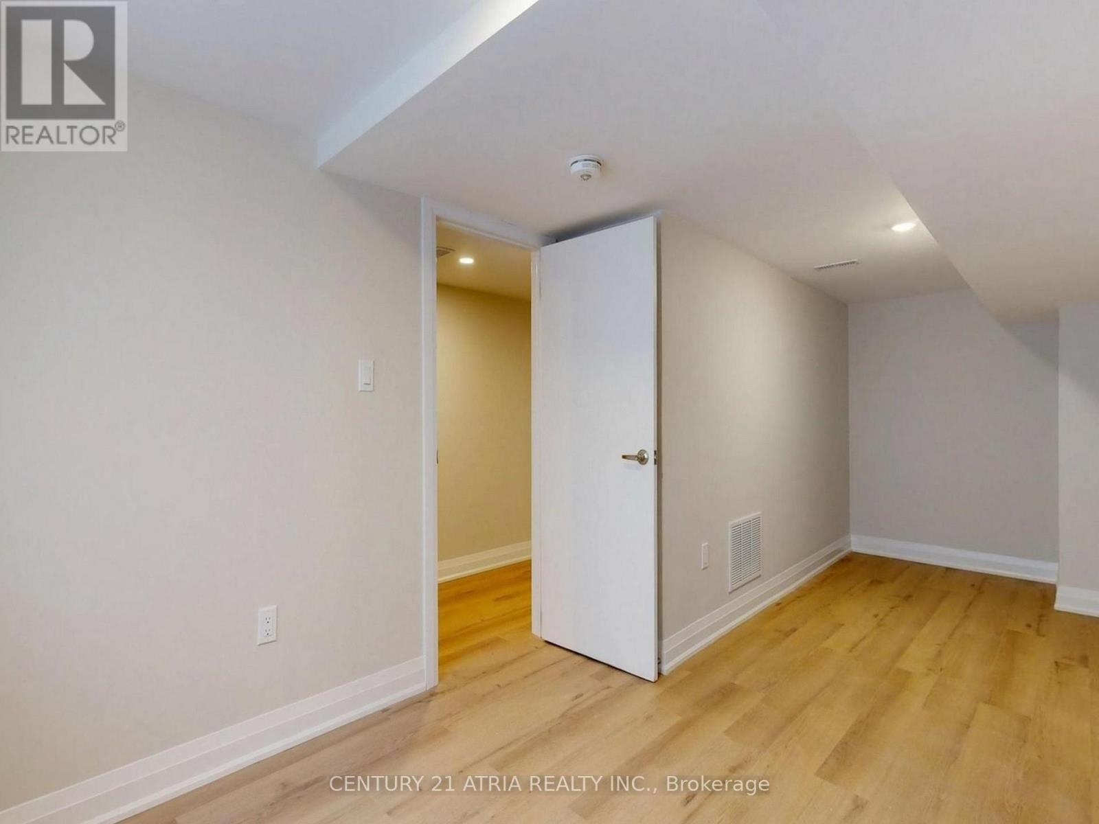 92 Lappin Avenue — photo 23