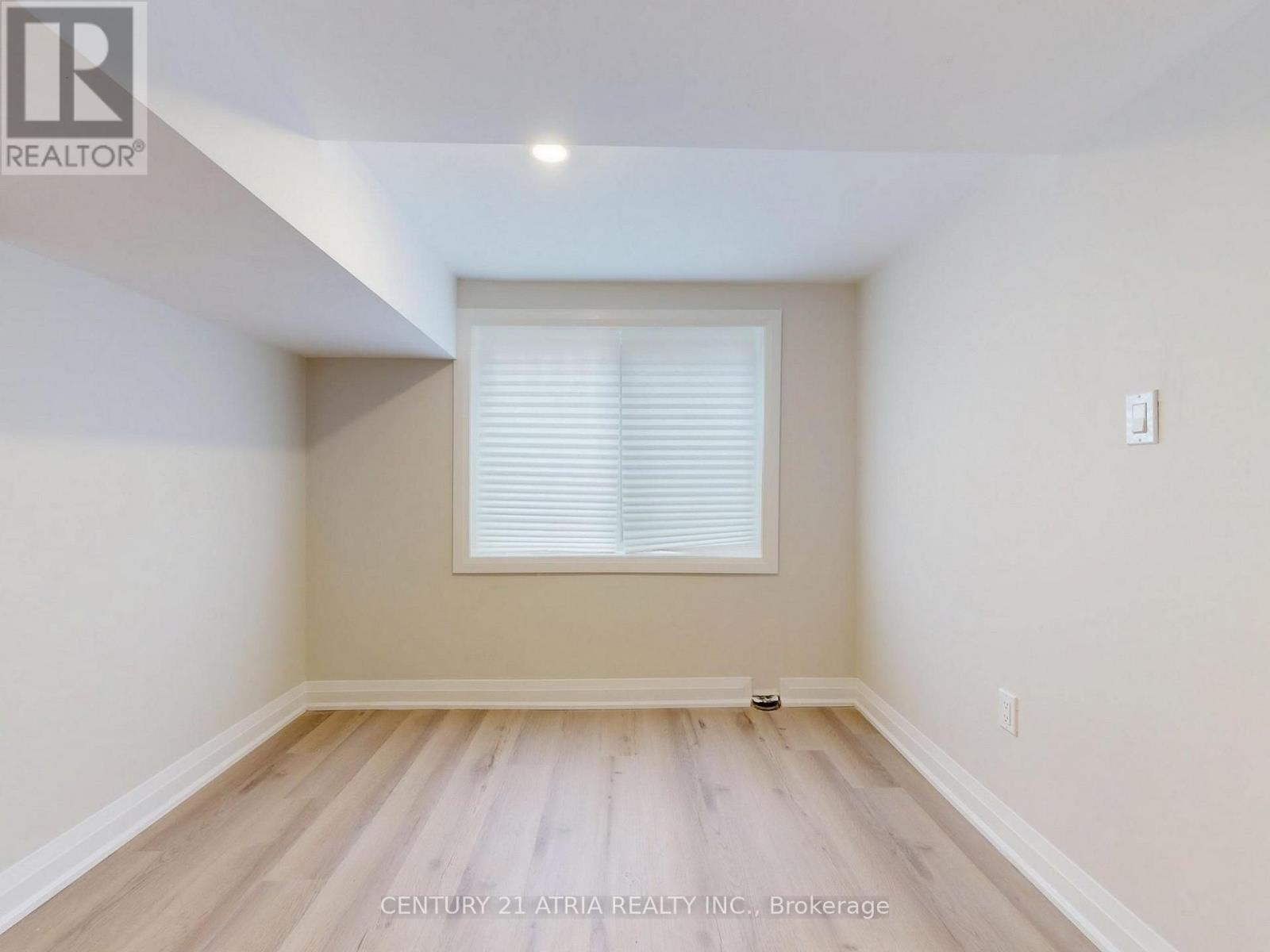 92 Lappin Avenue — photo 25
