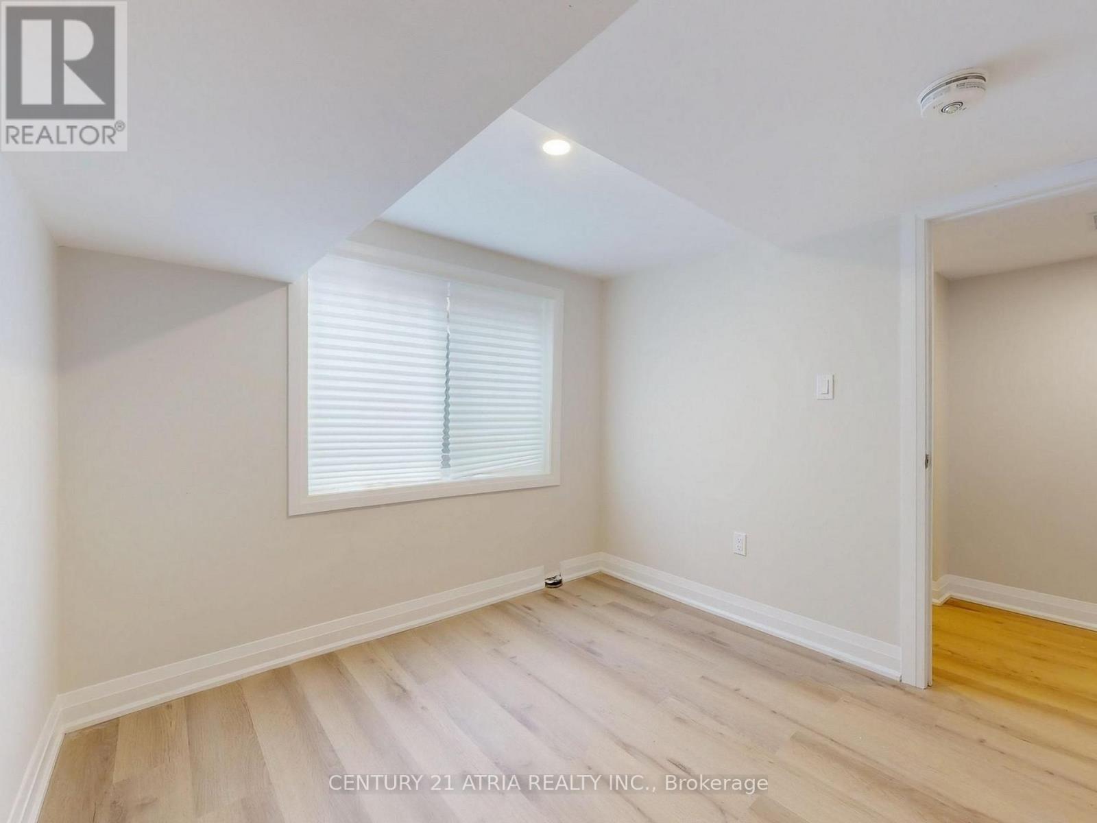 92 Lappin Avenue — photo 26