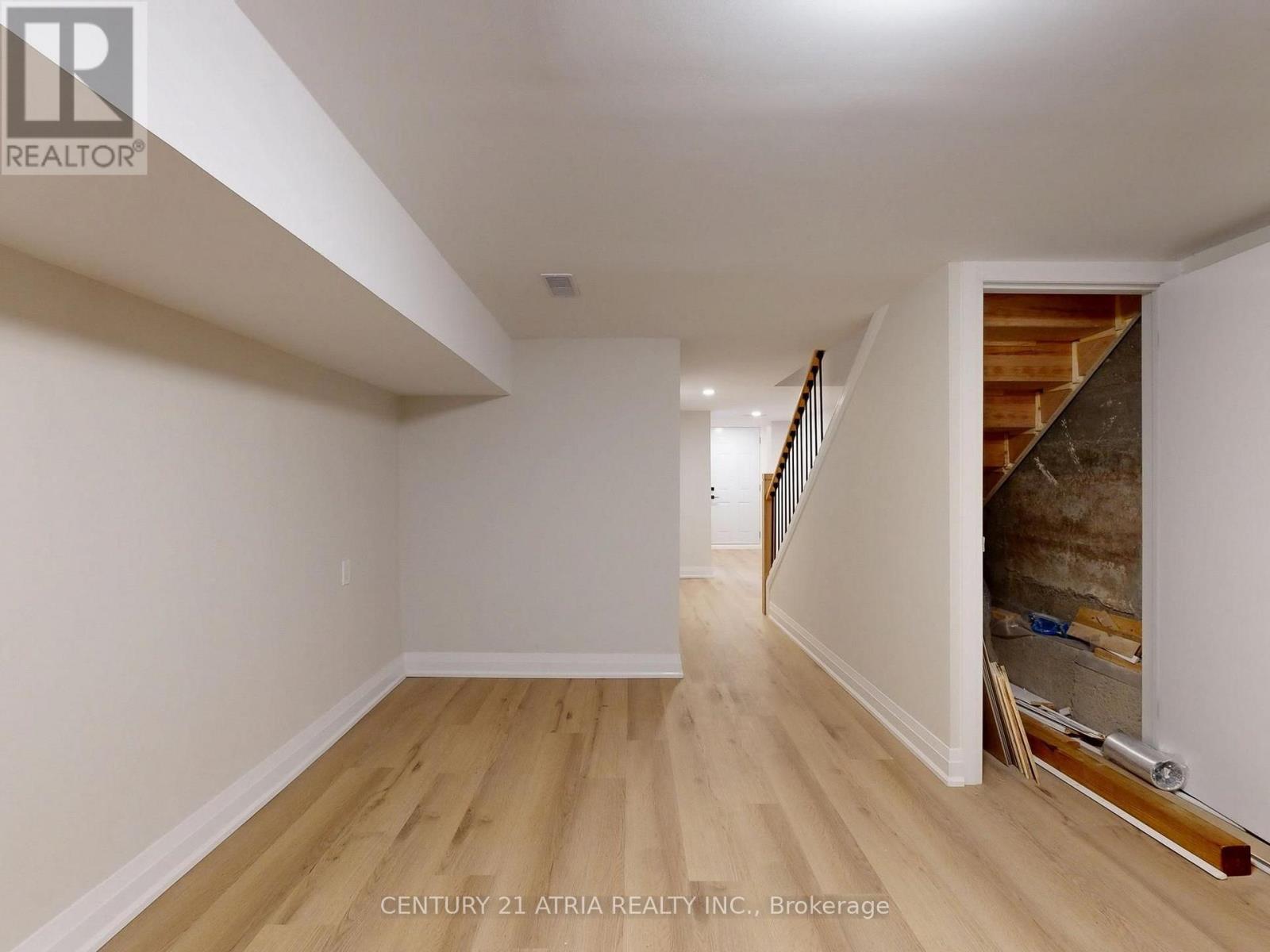 92 Lappin Avenue — photo 27