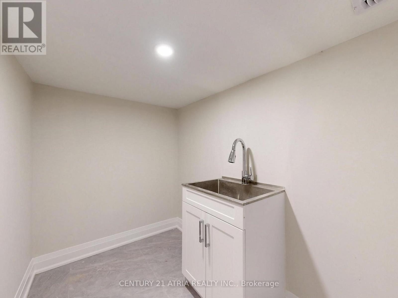 92 Lappin Avenue — photo 29