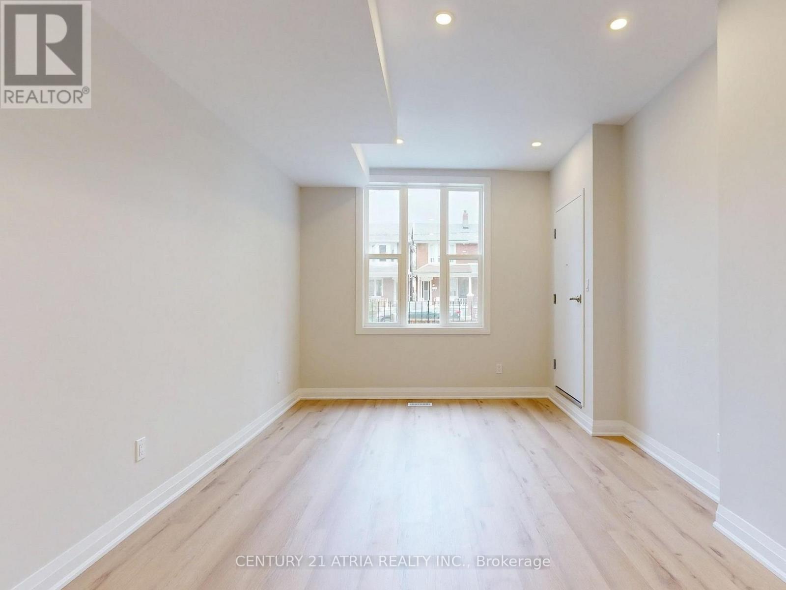 LOWER - 92 LAPPIN AVENUE, Toronto (Dovercourt-Wallace Emerson-Junction) — photo 7