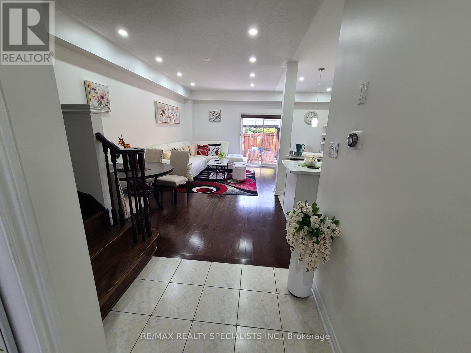 360 HOBBS CRESCENT, Milton (CL Clarke) — photo 7