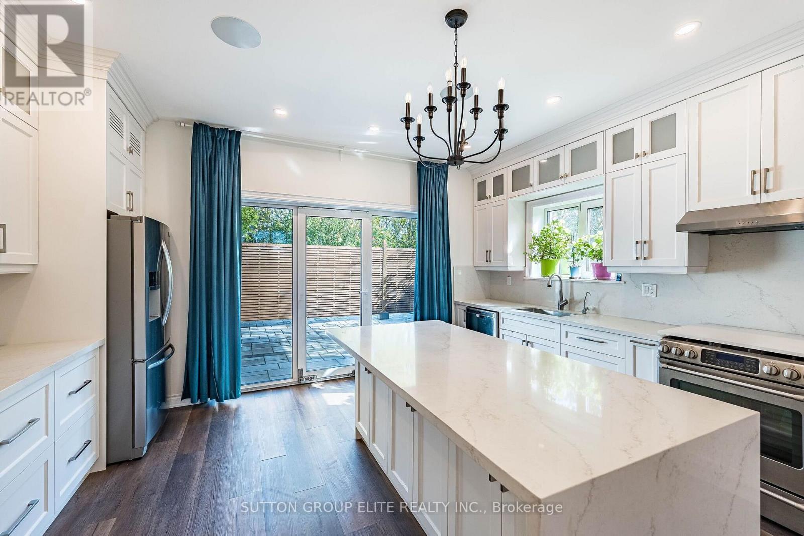 1402 South Service Road — photo 19