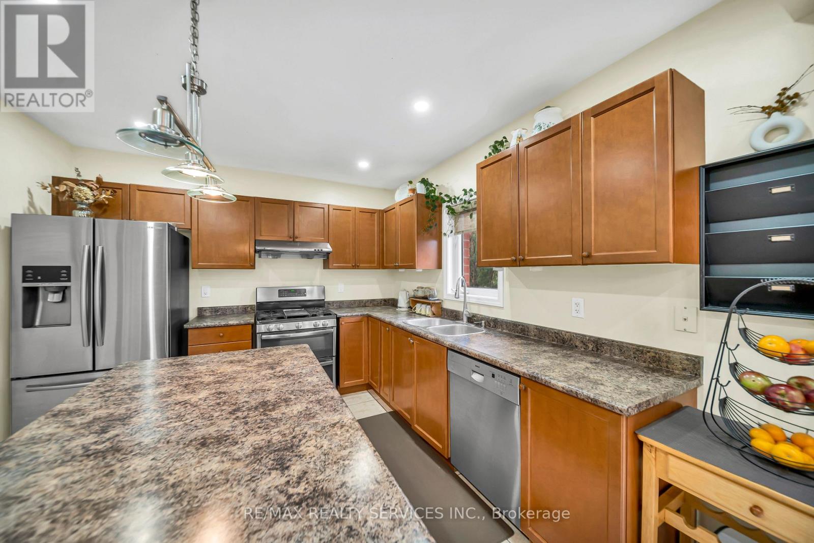 82 Dunvegan Crescent, Brampton, ON photo 16